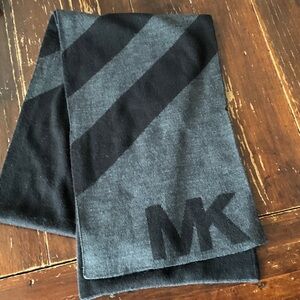 Michael Kors Men's Charcoal and Black Striped Scarf